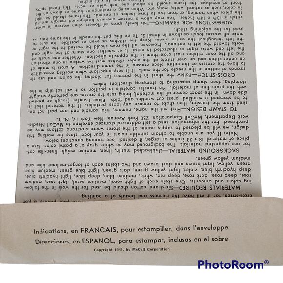 Vintage 1944 cross stitch transfer roses delphiniums, unused - Picture 2 of 3